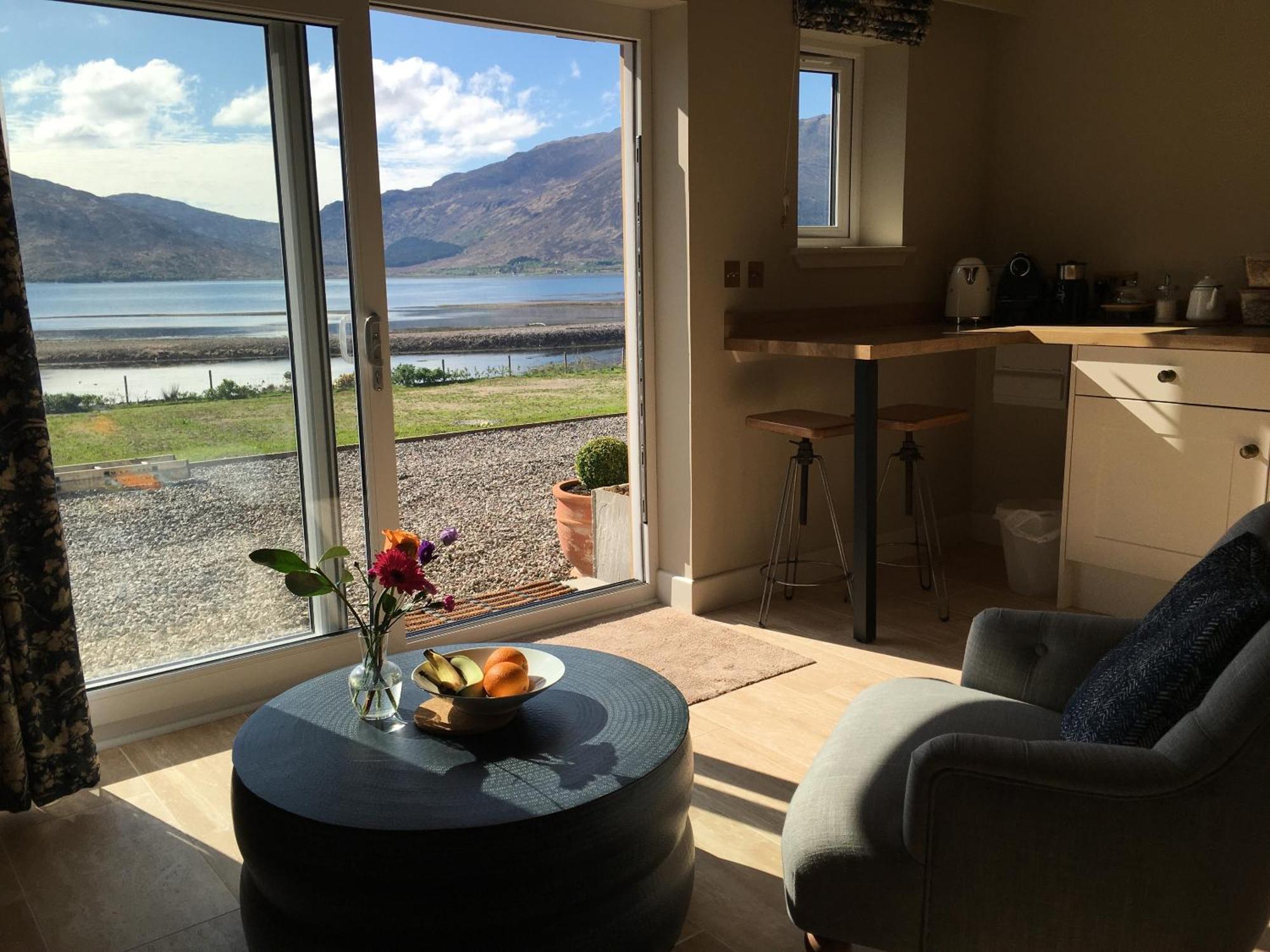 Kirkton Bay House Bed And Breakfast Кайл-оф-Лохалш Экстерьер фото